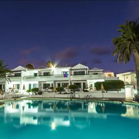 Beach Club *